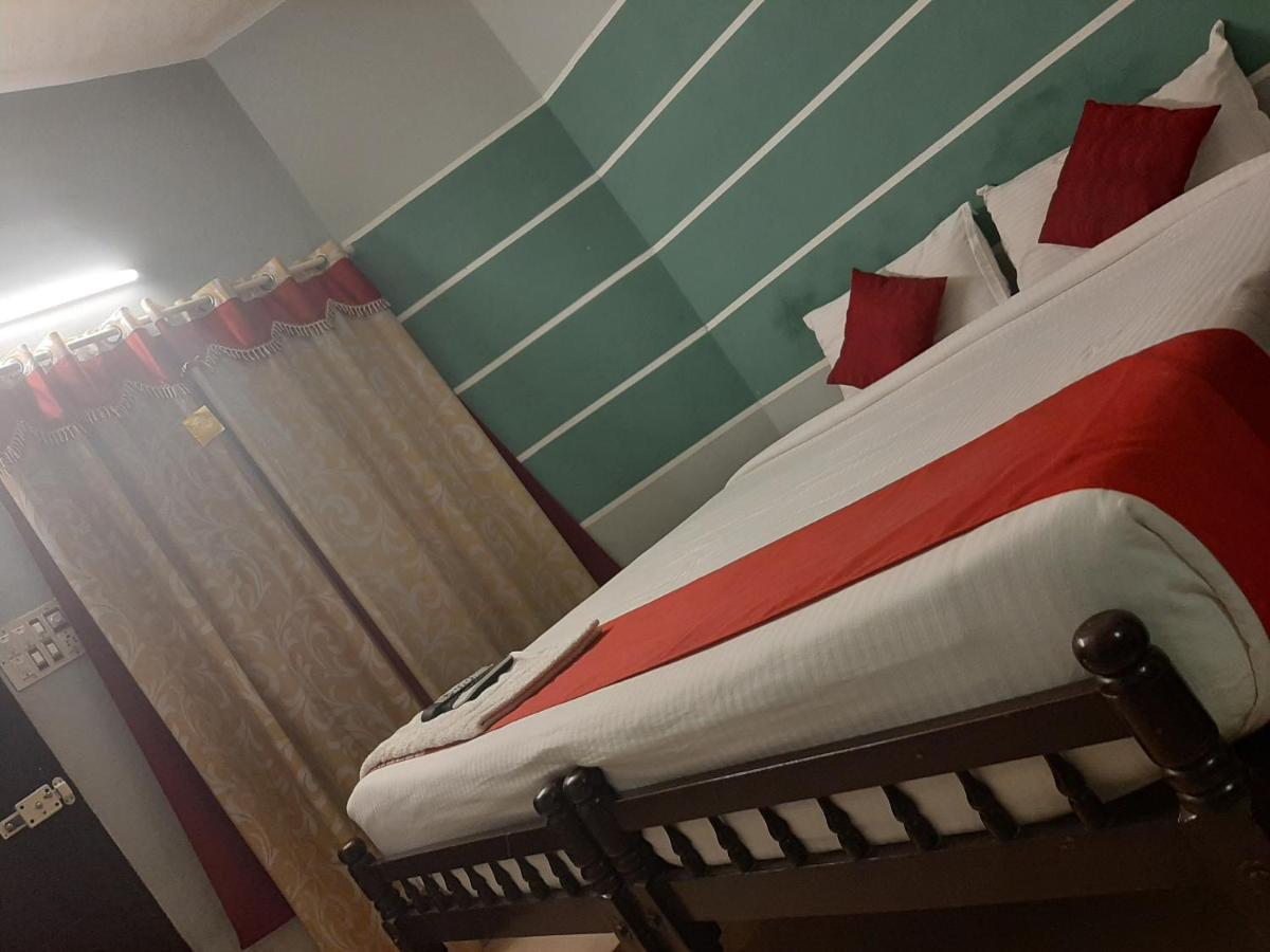 Cochin Airport Hotel Kochi Exterior photo